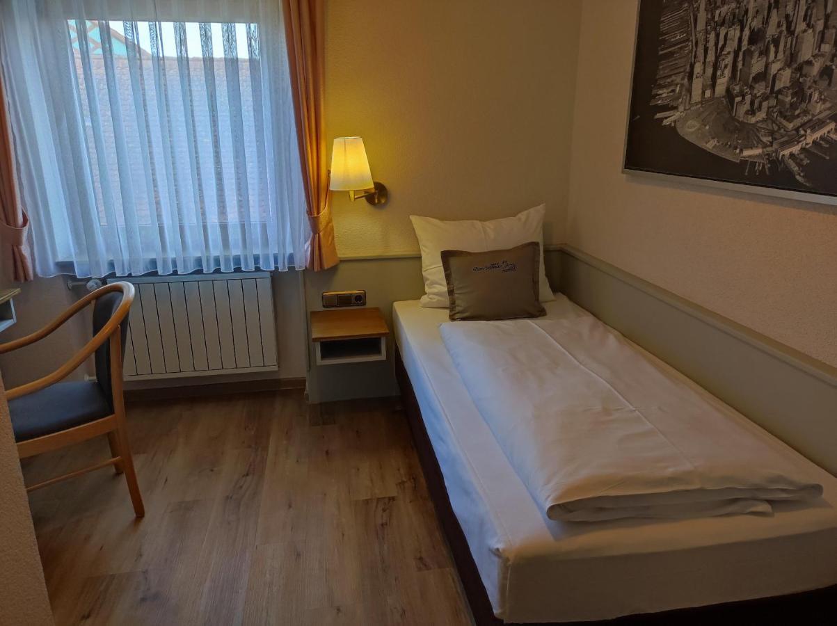 Hotel Gasthof Zum Schwan Steinsfeld ภายนอก รูปภาพ