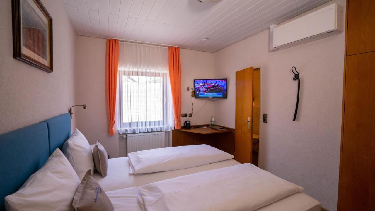 Hotel Gasthof Zum Schwan Steinsfeld ภายนอก รูปภาพ