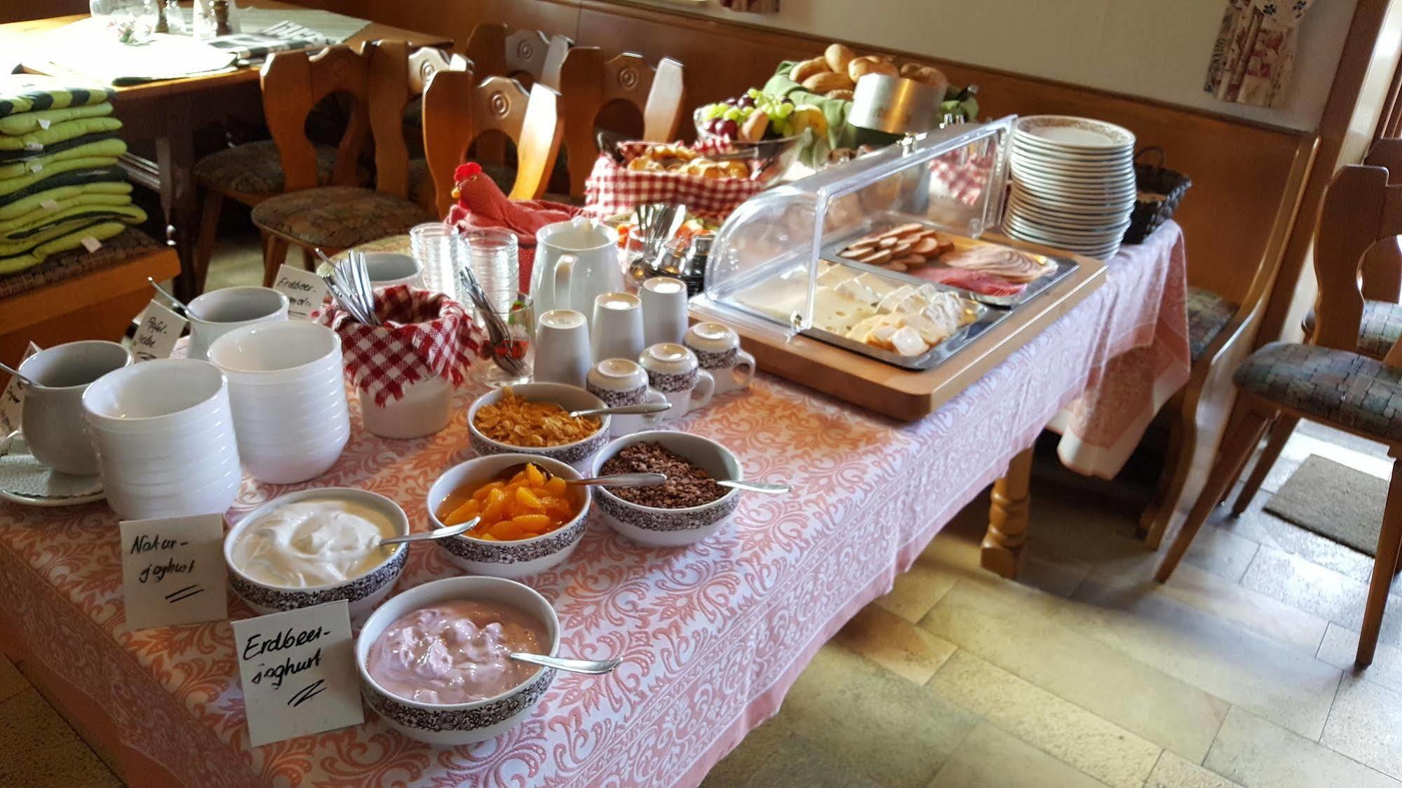 Hotel Gasthof Zum Schwan Steinsfeld ภายนอก รูปภาพ