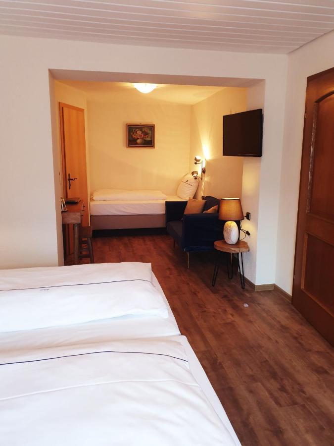 Hotel Gasthof Zum Schwan Steinsfeld ภายนอก รูปภาพ