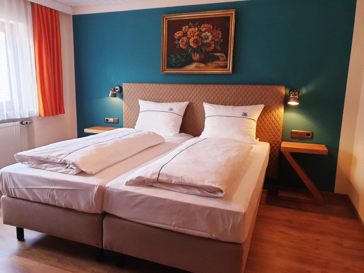 Hotel Gasthof Zum Schwan Steinsfeld ภายนอก รูปภาพ