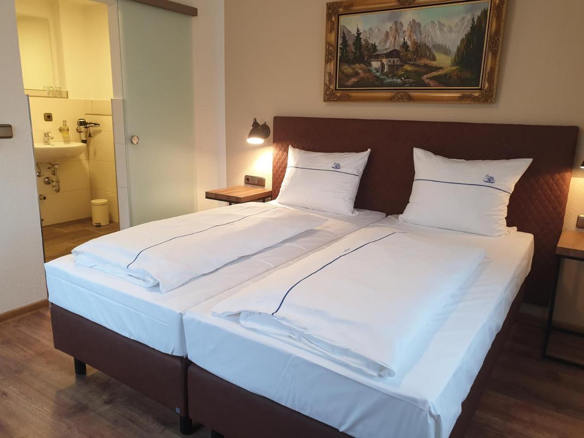 Hotel Gasthof Zum Schwan Steinsfeld ภายนอก รูปภาพ