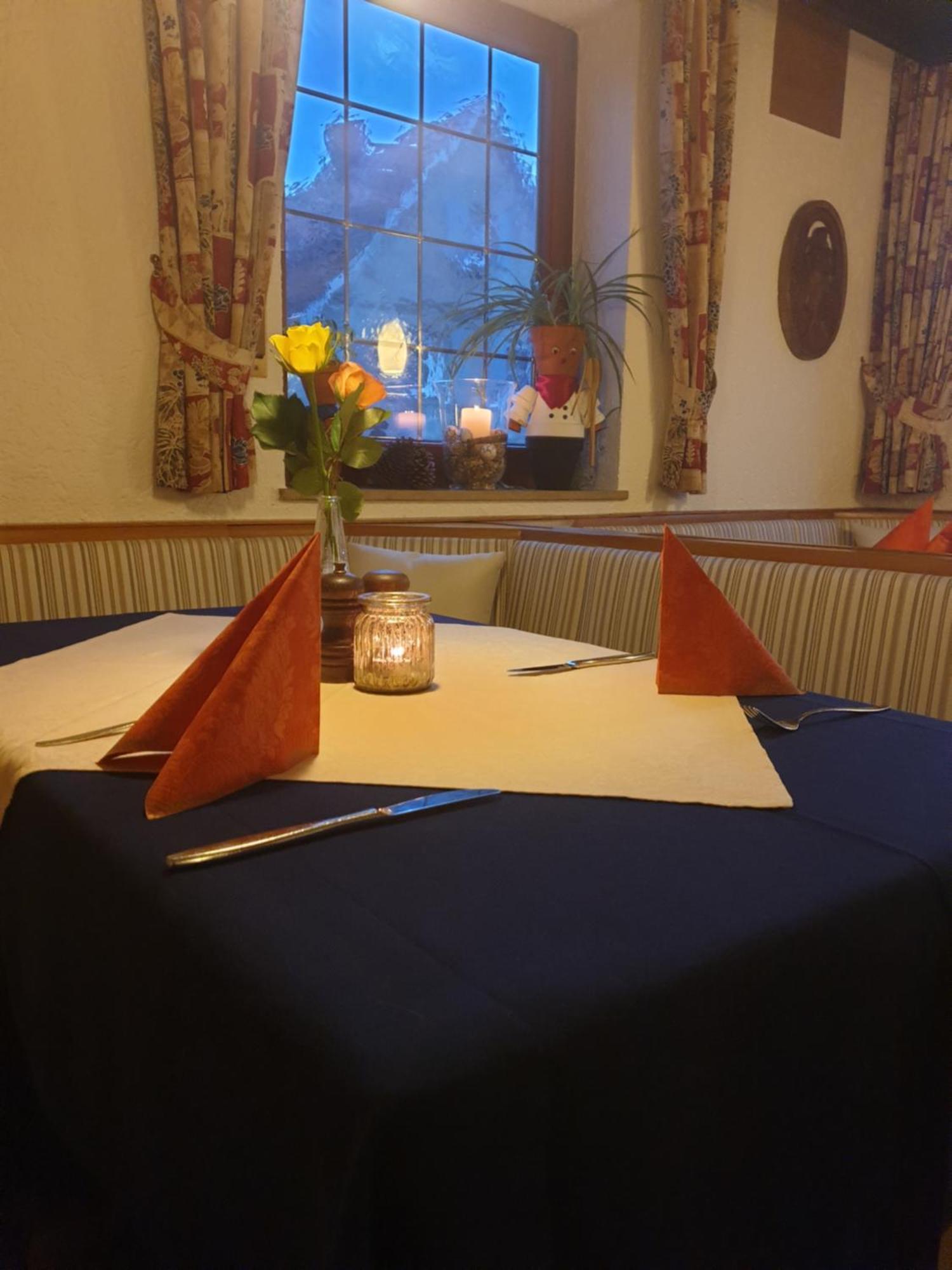Hotel Gasthof Zum Schwan Steinsfeld ภายนอก รูปภาพ