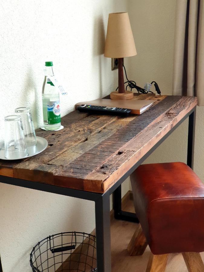 Hotel Gasthof Zum Schwan Steinsfeld ภายนอก รูปภาพ