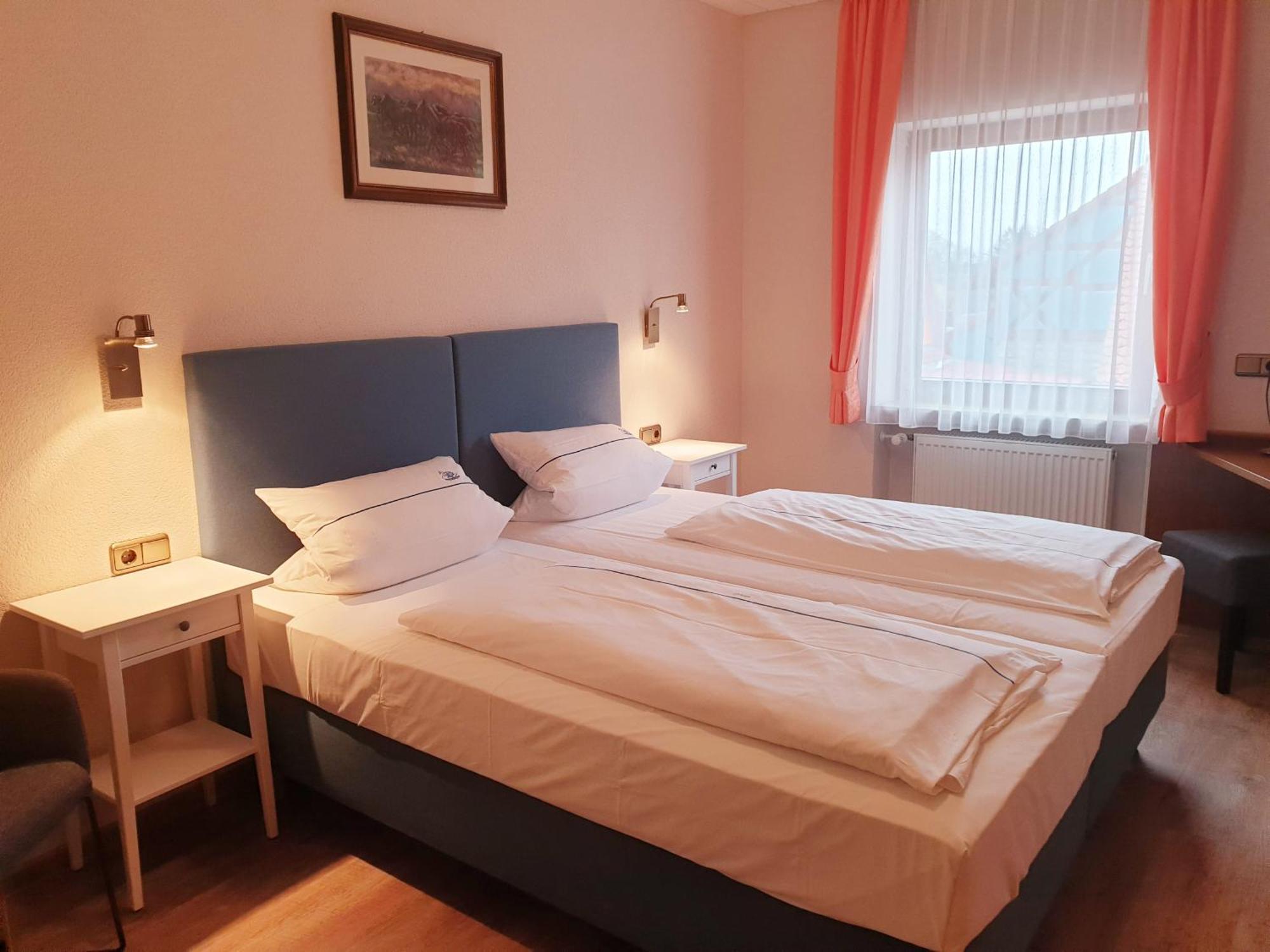 Hotel Gasthof Zum Schwan Steinsfeld ภายนอก รูปภาพ