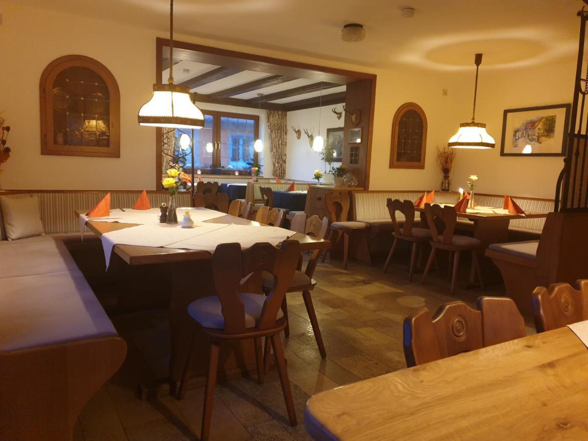 Hotel Gasthof Zum Schwan Steinsfeld ภายนอก รูปภาพ